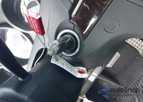 2014 Mercedes-Benz E 350 from USA, damaged, VIN WDDKJ5KB5EF259563